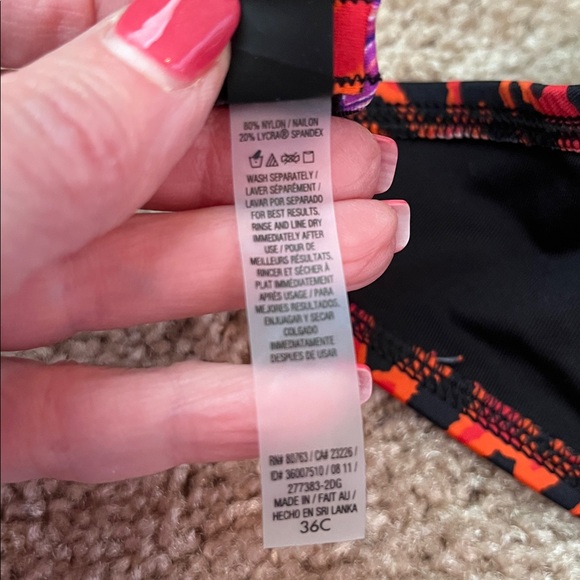 Victoria’s Secret Miraculous Bombshell Very Sexy Leopard Floral Bikini Top - Picture 9 of 11